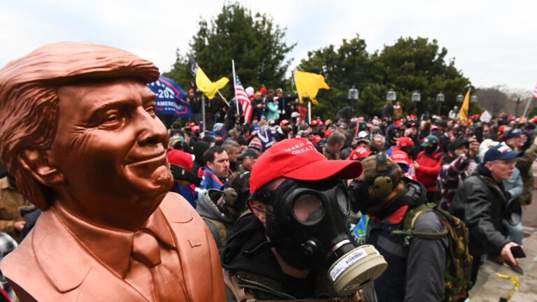 La plupart des électeurs du Swing-State craignent la violence si Trump perd et pensent qu'il n'acceptera pas la défaite : rapport