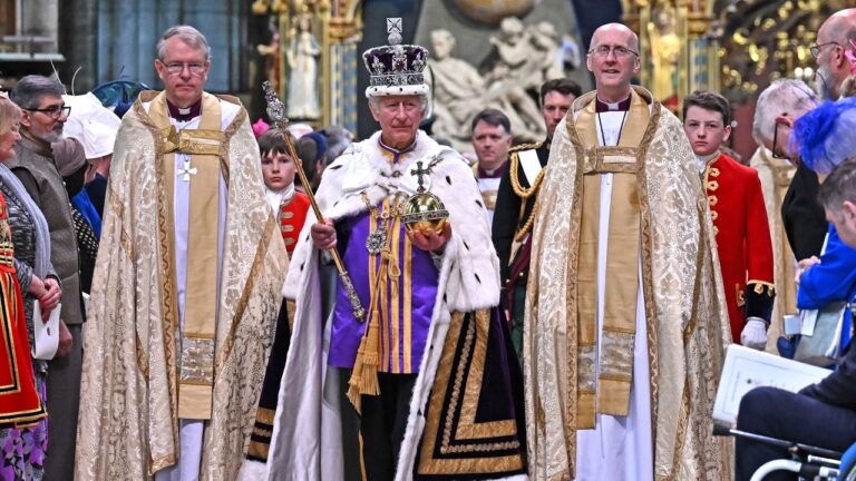 Le couronnement du roi Charles, d'une valeur de 91 millions de dollars, a mis en colère le public britannique