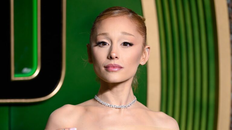 Ariana Grande en a assez du beauty-and-body-shaming : « Personne n'a le droit de dire de la merde »