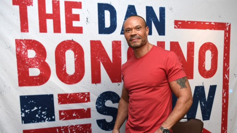 Dan Bongino aidera à transformer le FBI en machine de vengeance de Trump