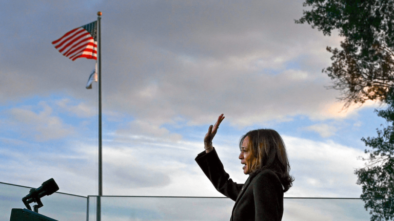 Exclusif: à l'intérieur de la première semaine de la campagne de Kamala Harris et des dernières heures