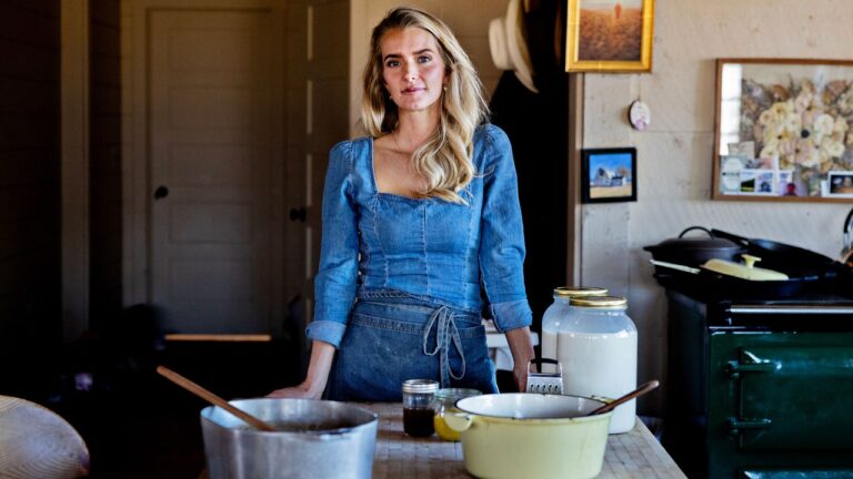 Hannah Neeleman de Ballerina Farm lance une nouvelle substitution – et la première recette sera le pain au levain, naturellement