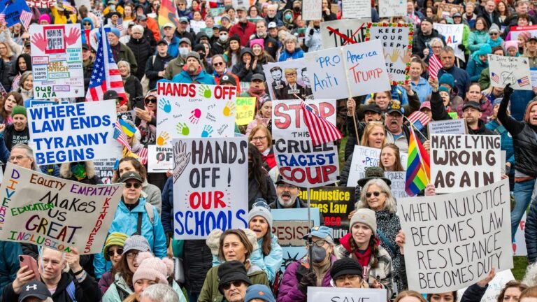 Les manifestations « Hands-Off » contre Trump et Musk débutent samedi dans les 50 États