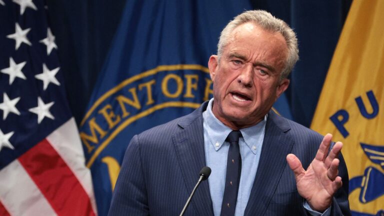 Préparez-vous à mourir d'une maladie évitable: RFK Jr. tire chaque expert vaccinal sur le panel CDC
