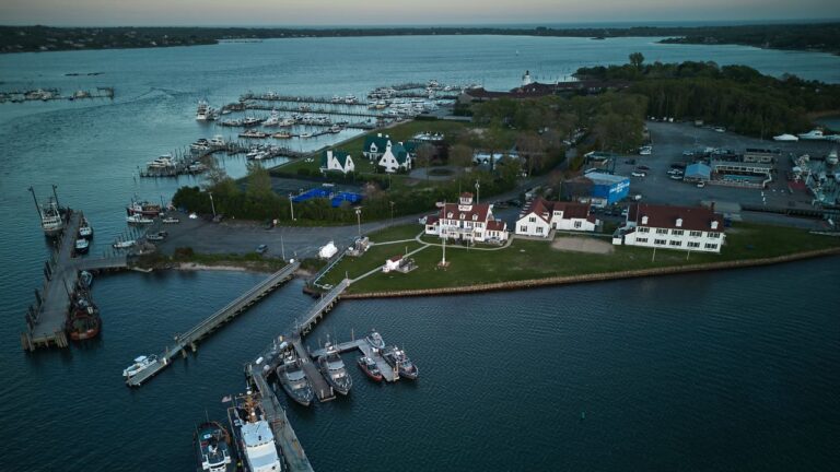 Hamptons Mystery: L'Entrepreneur Irlandais Retrouvé Mort Au Montauk Yacht Club
