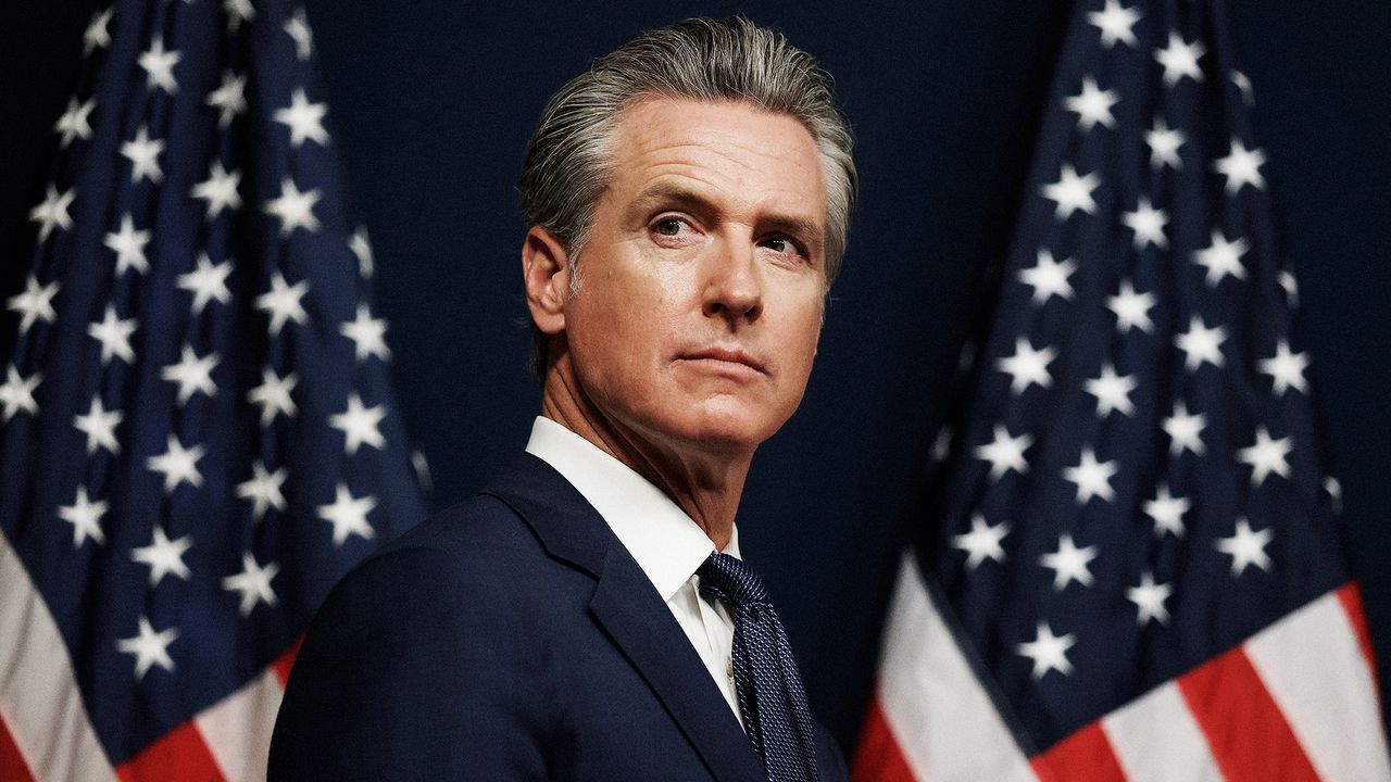 L'histoire d'origine de la pêche à la traîne en ligne de Gavin Newsom