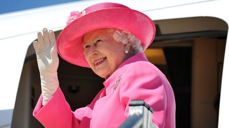 Pourquoi la reine Elizabeth II a refusé d'ouvrir un terminal de l'aéroport