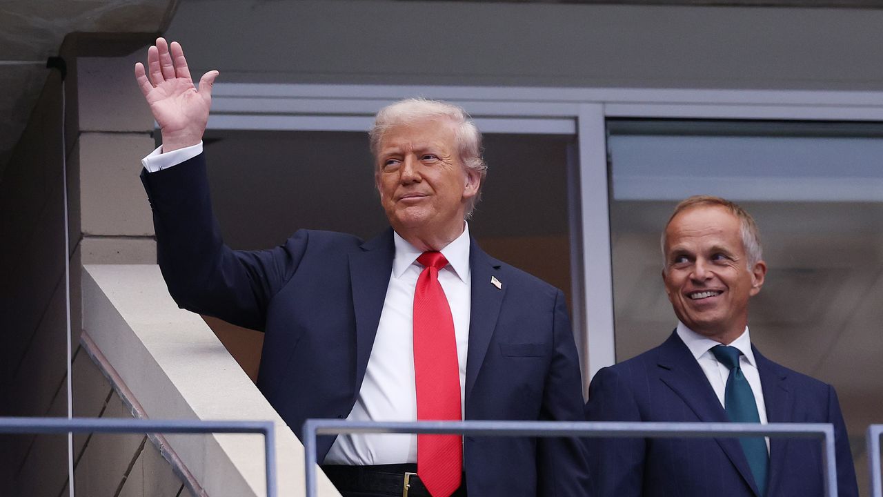 Donald Trump à l'US Open: Seca Snafus, Boos Vous n'entendrez pas la diffusion et une victoire de Carlos Alcaraz