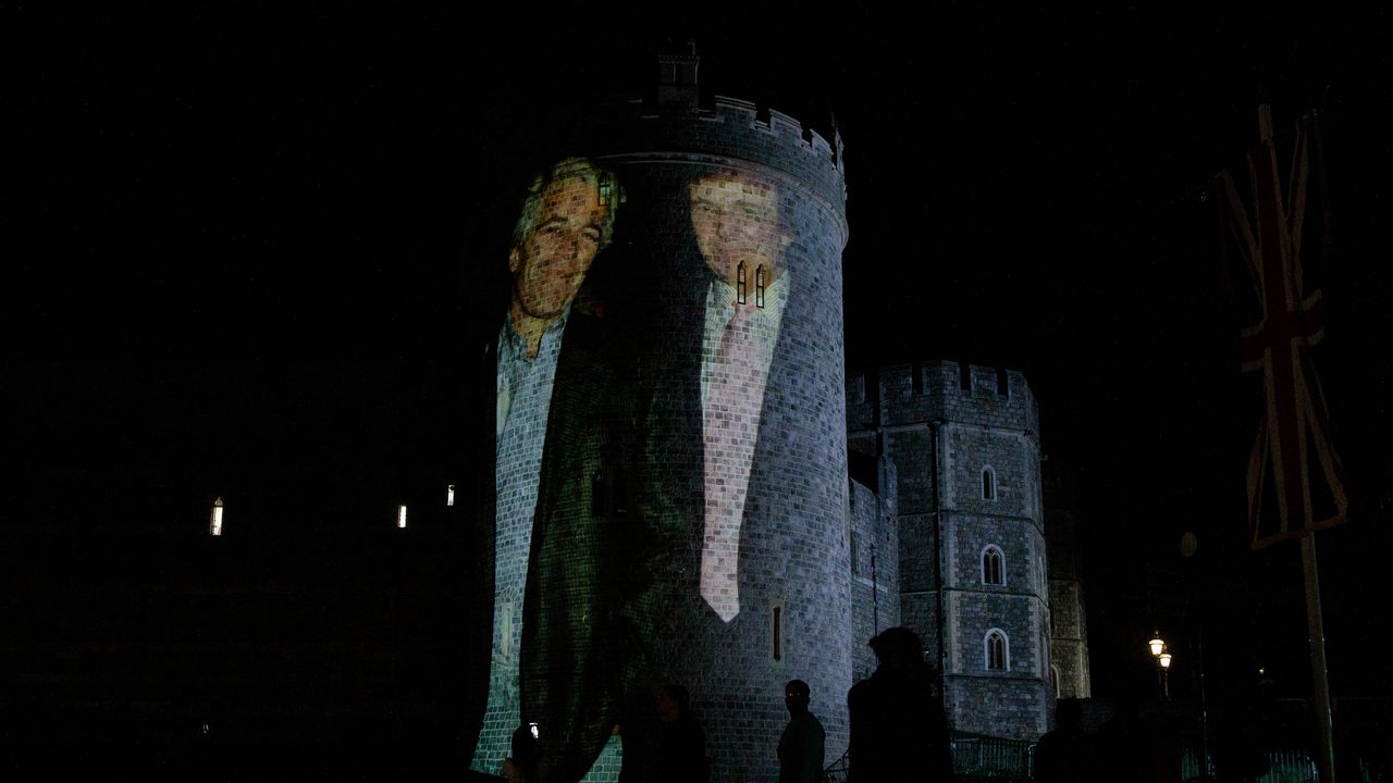 Des photos de Donald Trump et Jeffrey Epstein ont projeté sur le château de Windsor