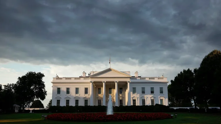Dans les coulisses du rapport révélateur de Vanity Fair à la Maison Blanche