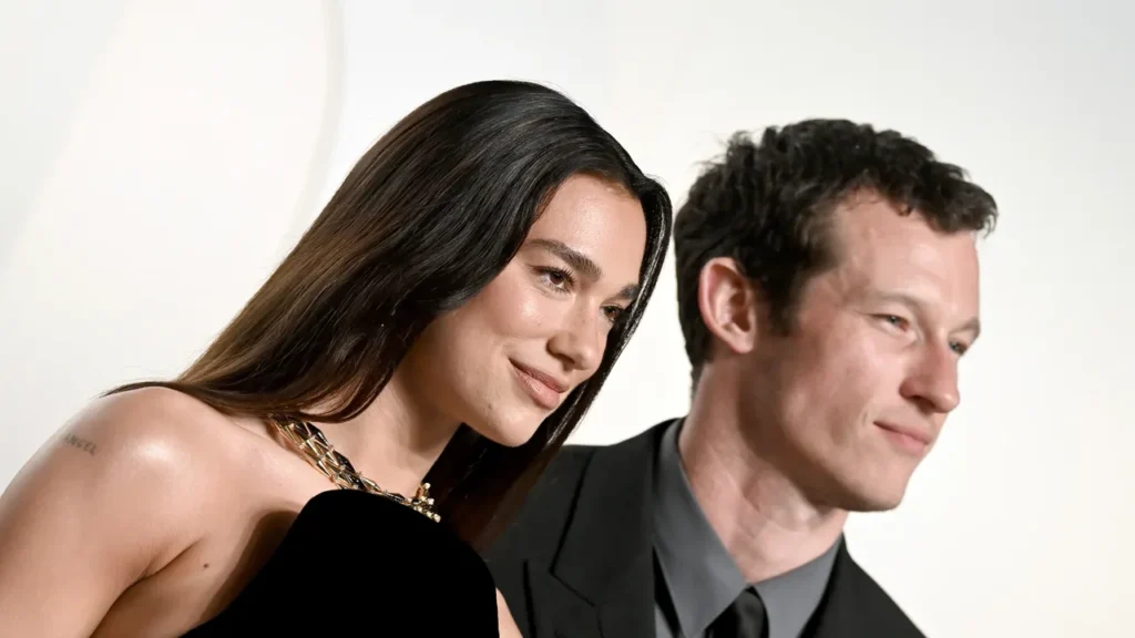 Dua Lipa et Callum Turner prévoient-ils un mariage à Palerme ?
