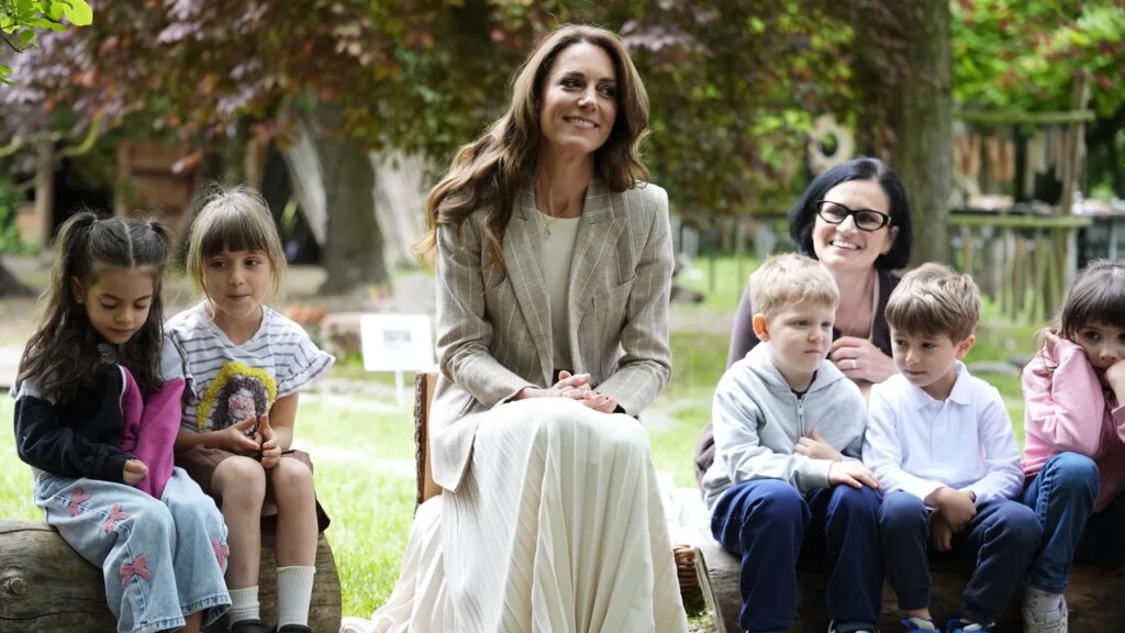 Kate Middleton rend visite aux jardins d'enfants lors du dernier jour de son voyage en Italie : « J'aimerais que toutes les écoles du monde soient comme ça »

