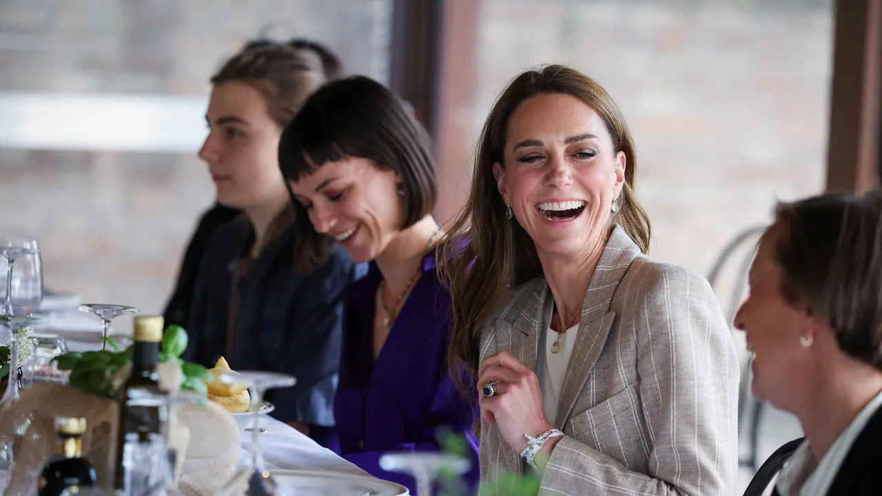 Kate Middleton a emporté la bague de fiançailles de la princesse Diana lors d'une tournée de pâtes en Italie