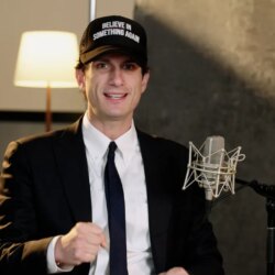 Une interview en VF avec Jack Schlossberg