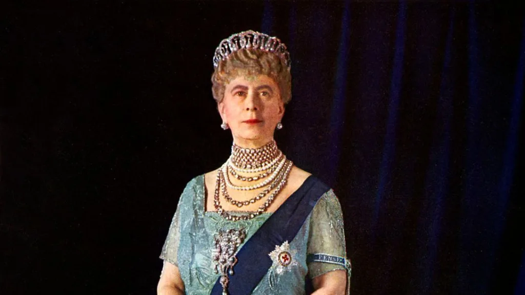 Découvrez les diadèmes en diamant préférés de la reine Mary de Teck, y compris les pièces portées par feu la reine Elizabeth et la princesse Anne
