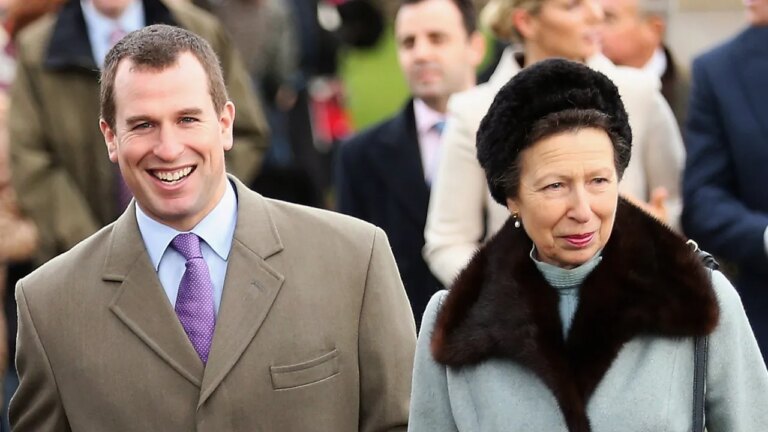 Comment la princesse Anne envisage de célébrer le deuxième mariage de son fils Peter Phillips