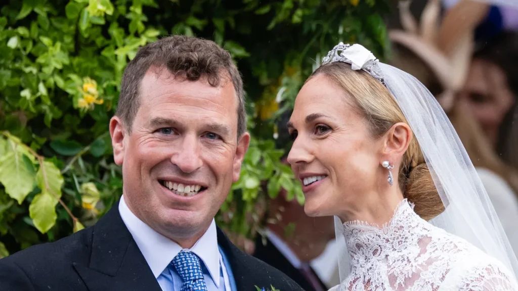 Peter Phillips et Harriet Sperling se marient lors d'une cérémonie intime dans le Gloucestershire
