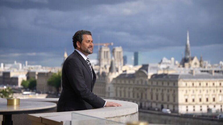 Une escapade sauvage à travers l&rsquo;Europe avec le tsar du tourisme de Trump, l&rsquo;expatrié australien anciennement connu sous le nom de « Nick Adams, Alpha Male »