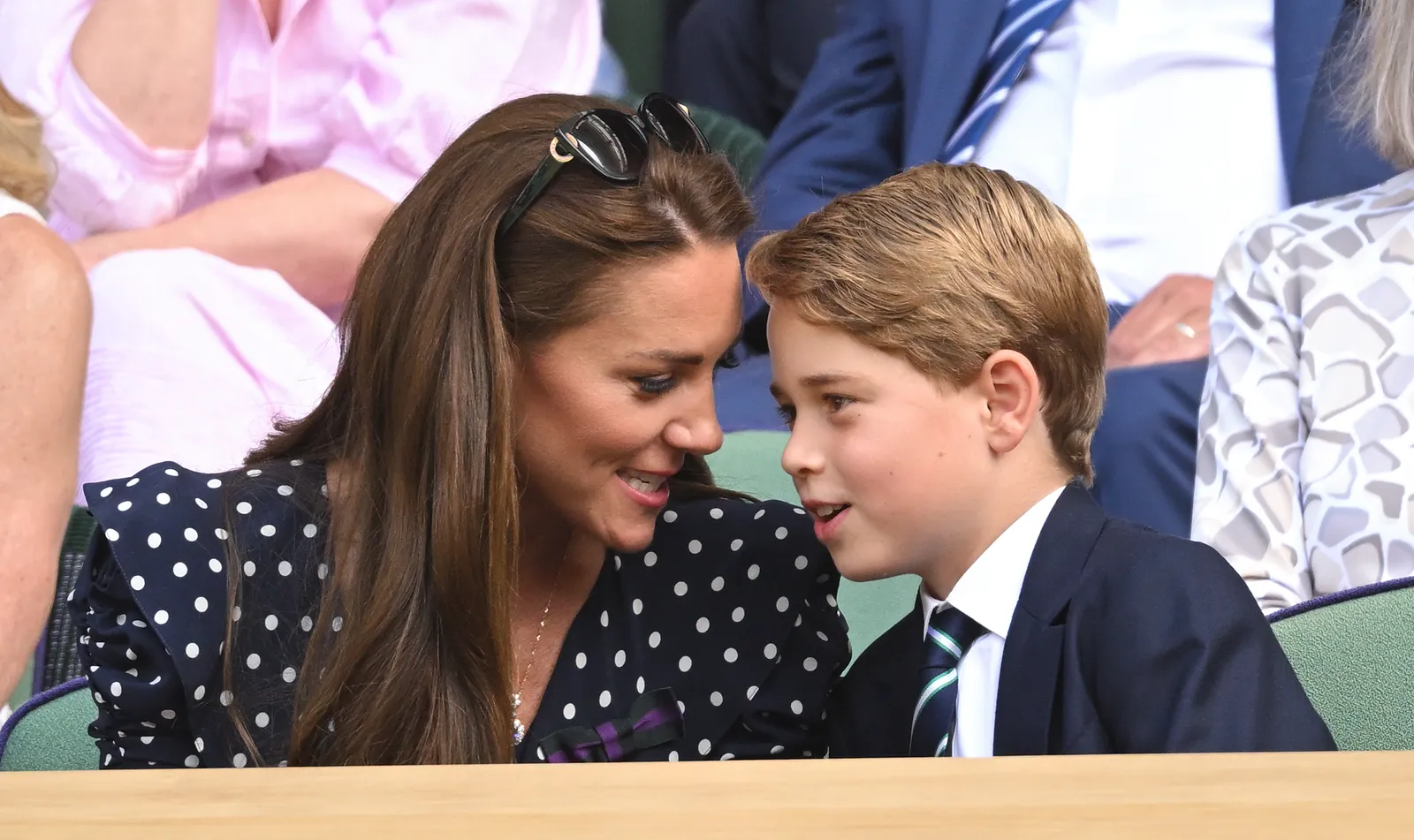 L'image peut contenir Prince George de Cambridge Visage Tête Personne Photographie Portrait Accessoires Tenue de soirée et cravate