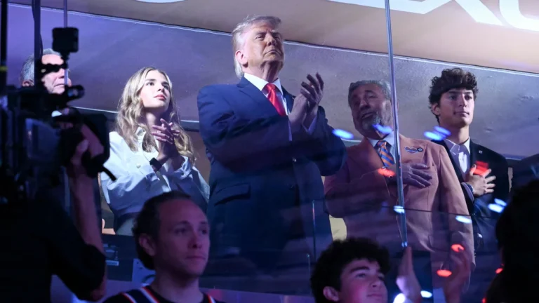 « 65 % de huées » pour Trump et Mamdani dans les saignements de nez : les Knicks reviennent à New York pour le troisième match