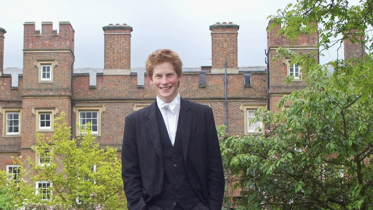 Ce que le prince William a demandé au prince Harry de ne pas faire à Eton College