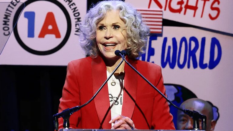 Exclusif : Jane Fonda contrecarre la fête d&rsquo;anniversaire de Trump avec un concert de protestation à New York