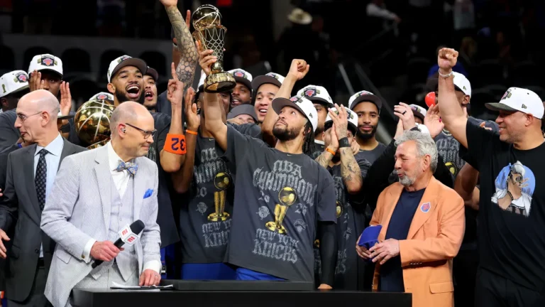 La Maison Blanche de Trump affirme que les Knicks n&rsquo;ont pas refusé une invitation : « Fake News »