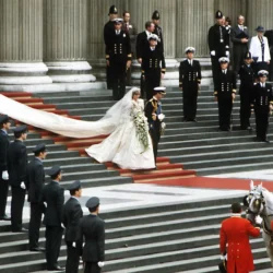 Charles et Diana, Lauren et Jeff Bezos : les mariages de célébrités les plus chers de l&rsquo;histoire