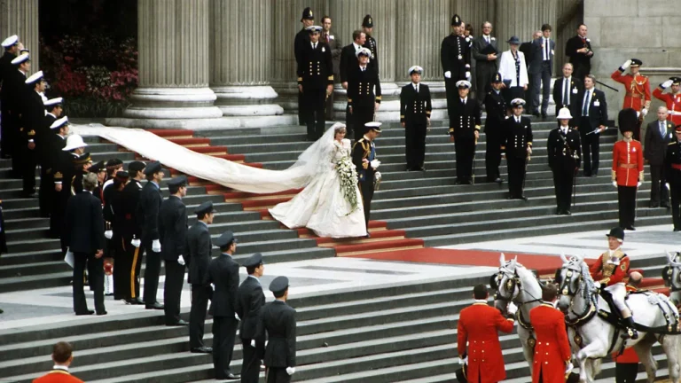 Charles et Diana, Lauren et Jeff Bezos : les mariages de célébrités les plus chers de l&rsquo;histoire