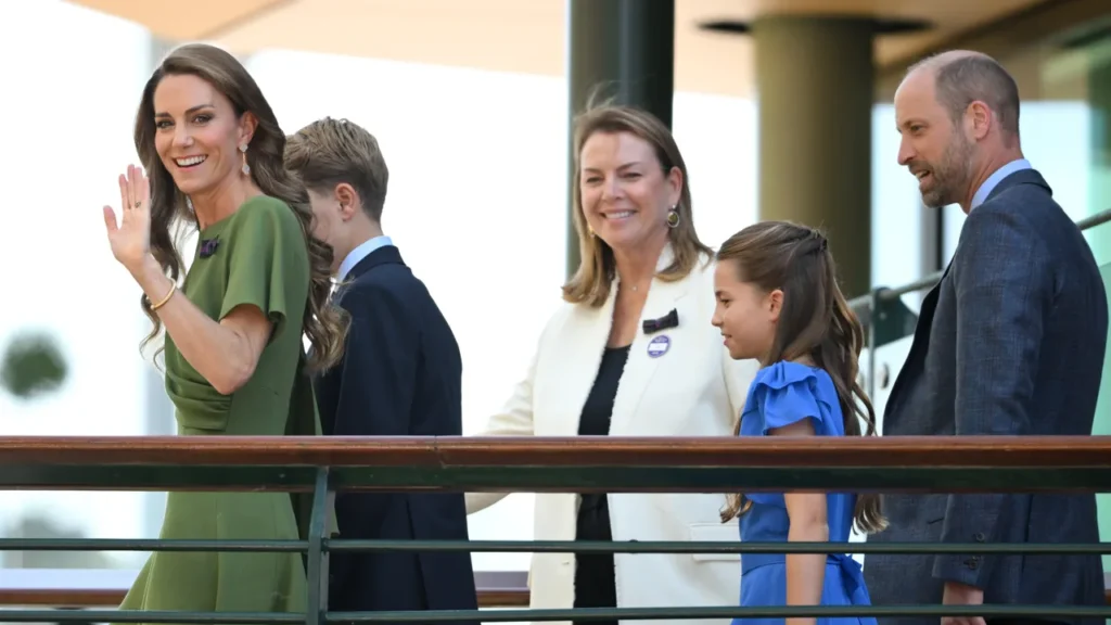 Le prince William et Kate Middleton publient leurs photos d'aventures estivales
