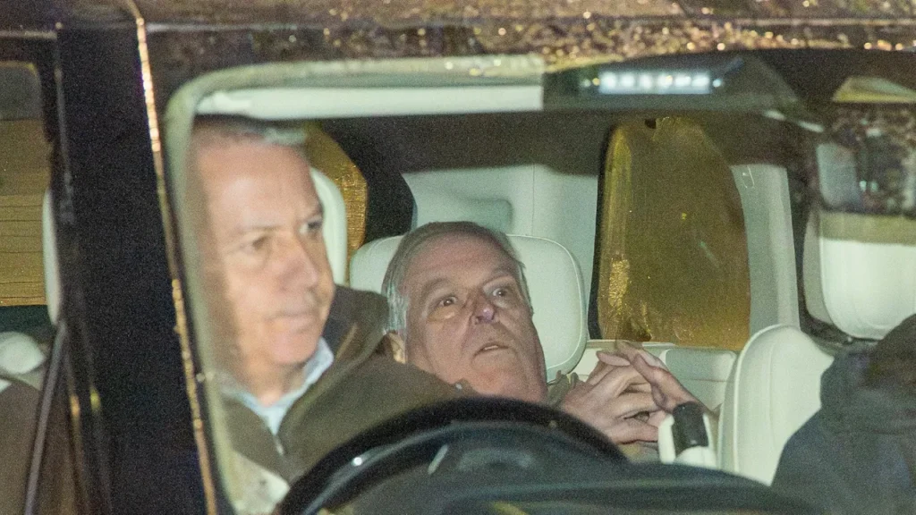 L'ancien prince Andrew engage une action en justice contre la police suite à son arrestation et à la perquisition de son domicile
