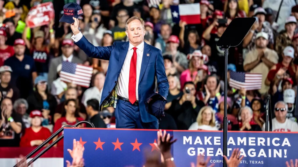 Dans le bus avec Ken Paxton, l'homme de Trump au Texas
