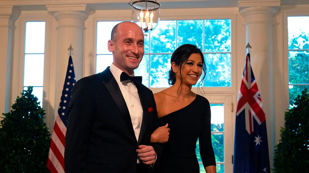 Faites la fête chez Stephen Miller !